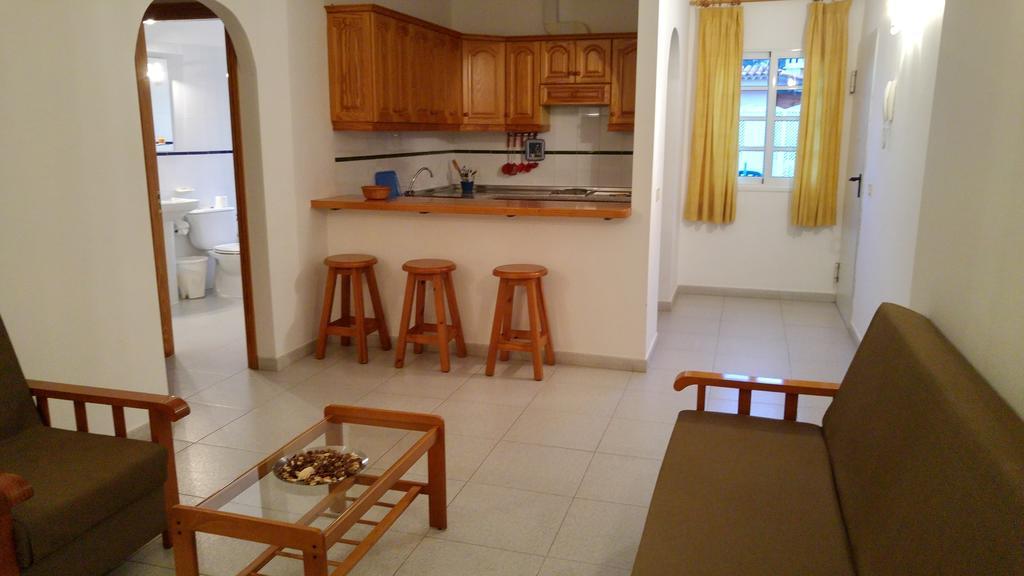 Apartamentos Martell Playa de Santiago  Exterior photo